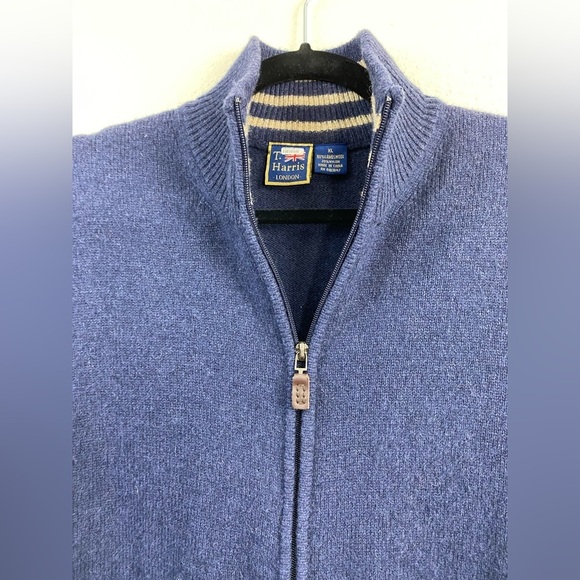 T. Harris London Lambswool Full Zip Knit Blue Soft cozy Vest Coat Men’s size XL - Picture 8 of 9